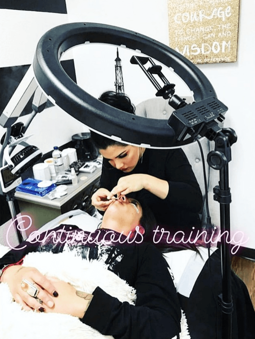 The 3 Most Important Lights For Lashticians