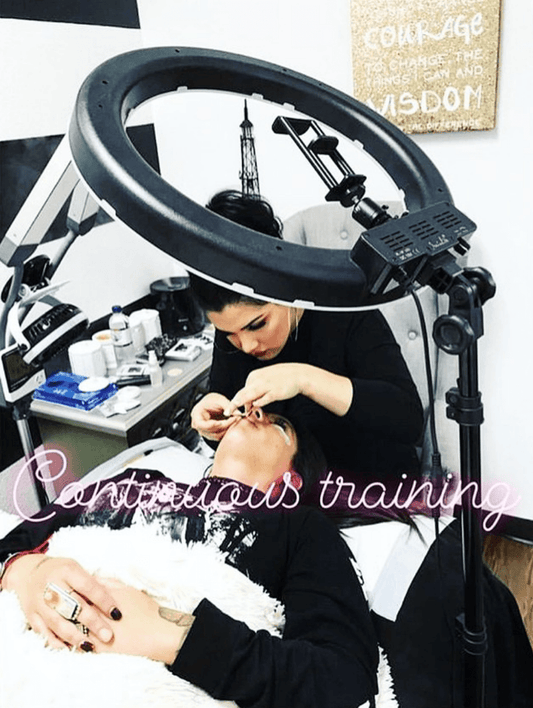 The 3 Most Important Lights For Lashticians