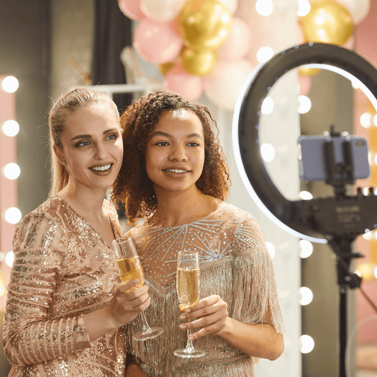 3 Ways To Use A Ring Light To Enhance Your Social Media Photos