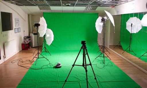Set Up A Green Screen At Home In 4 Easy Steps